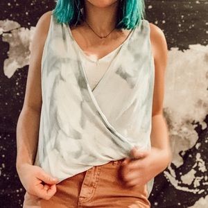 Free people size small flowy blue tie dye tank top